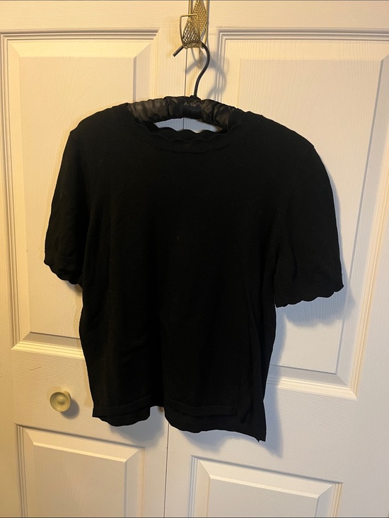 CeCe Tops - CeCe Black Short Sleeve Knit Tee